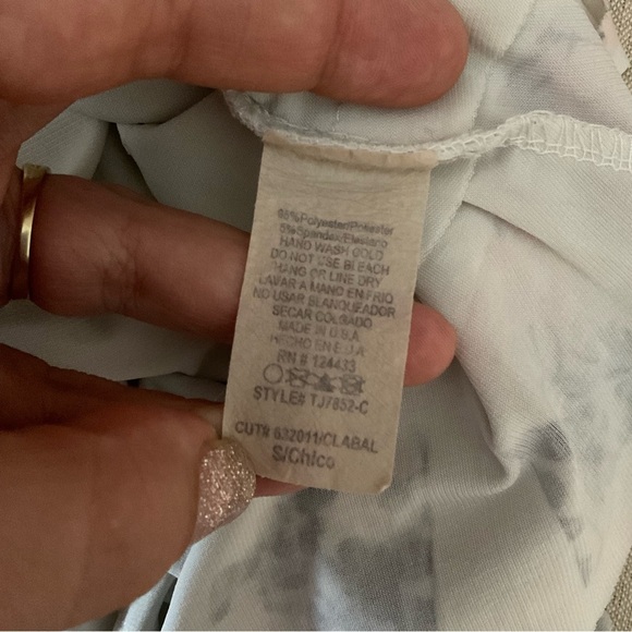 Janette Fashion John 3:16 Floral Ruffled Racerback Tank Top Women’s Small Blouse - Picture 7 of 7